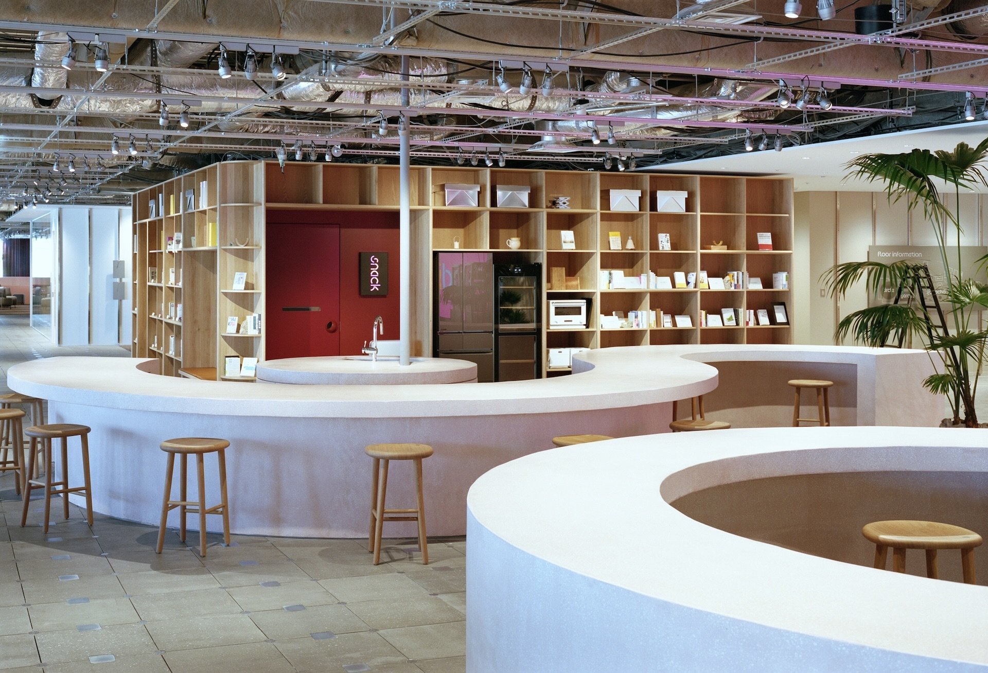 Yokota Design Group 会社案内 kokuchi_sp.jpg
